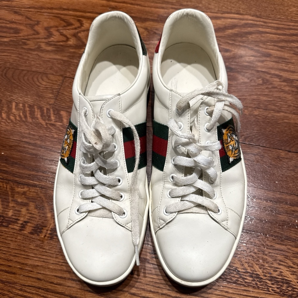Gucci White Leather Sneakers with Green & Red Web and Tiger Patch